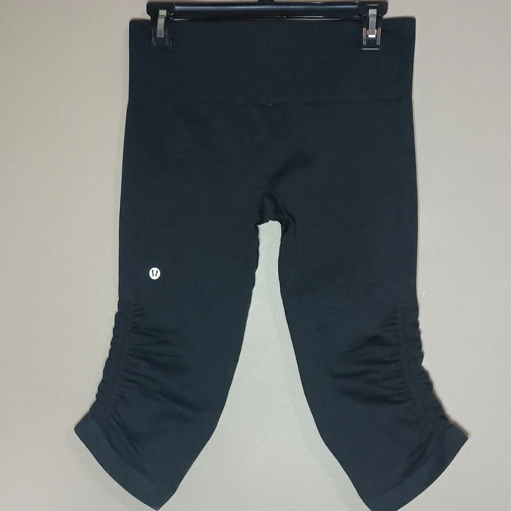 Lululemon in the Flow Crop II